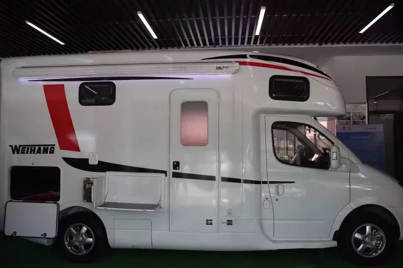 路程网x房车行线下房车体验中心盛大开业房车优惠将持续一个月