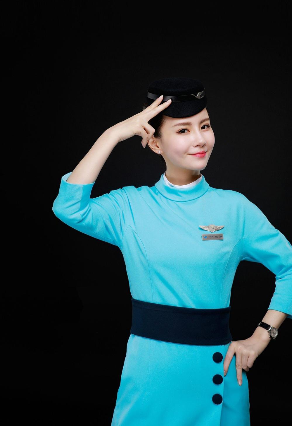 厦门航空空姐制服照看看厦航空姐的惊艳