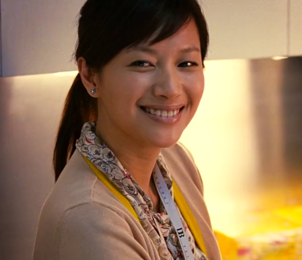 徐静蕾在这部影片中的形象正能量满满笑意甜甜