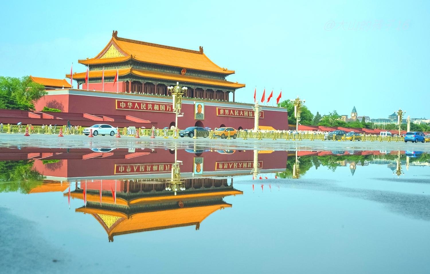 暴雨过后的天安门城楼