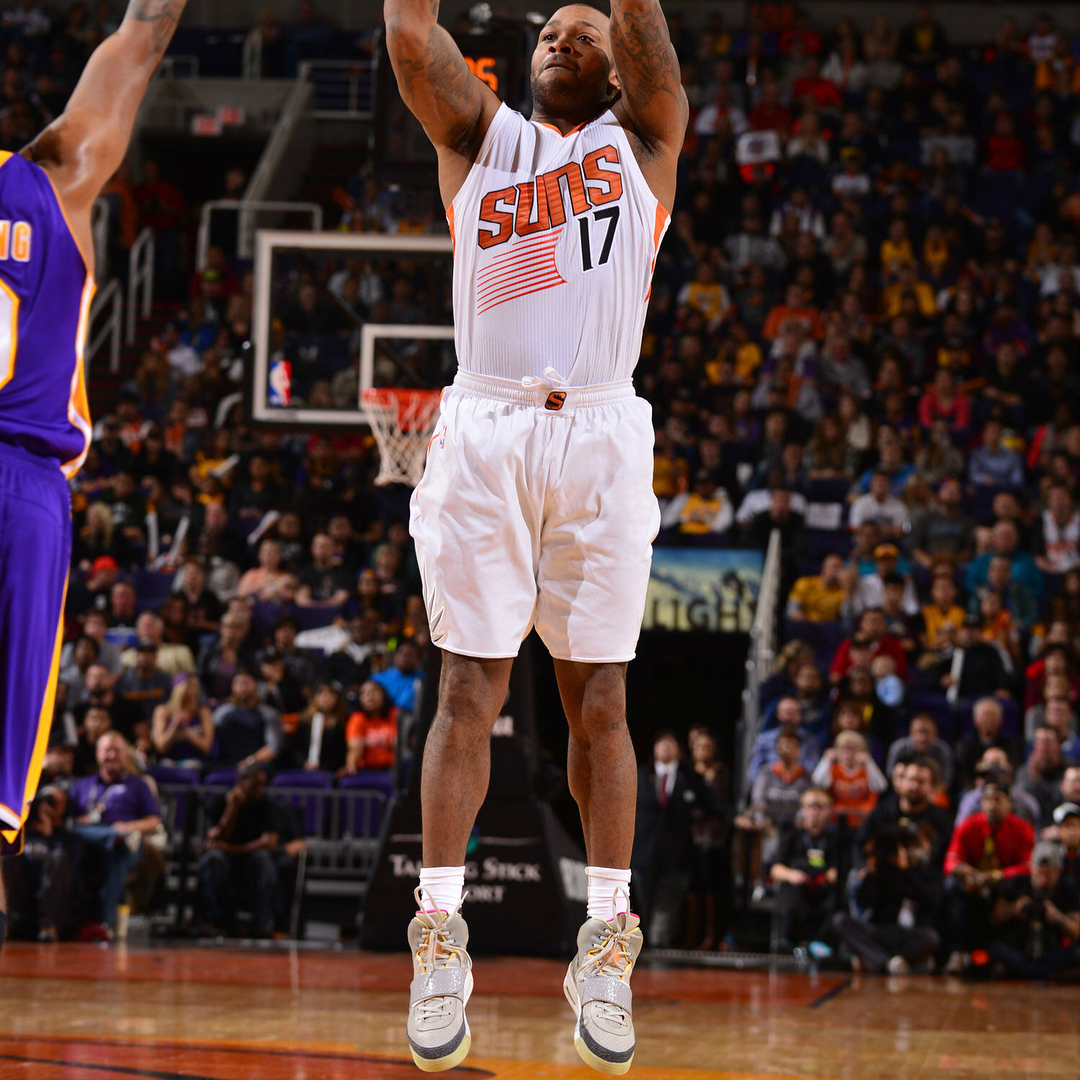 当地时间5月5日是pj塔克的生日,鞋王,生日快乐