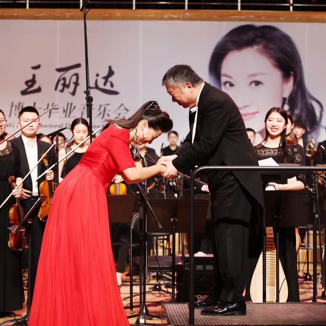 《思情鬼歌》《洗菜心》《久久不见久久见》《想亲亲》,创作歌曲