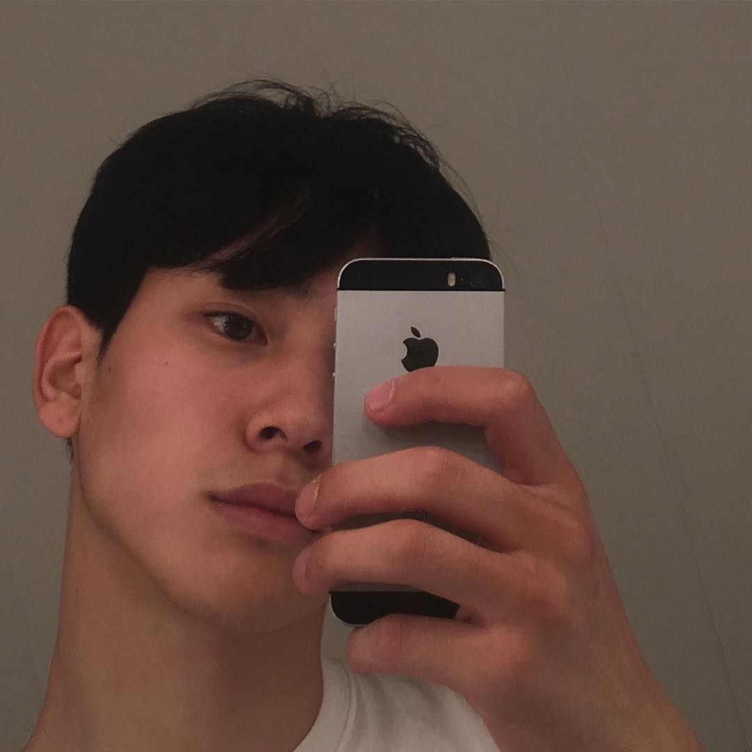 最喜欢哪位小哥哥的自拍