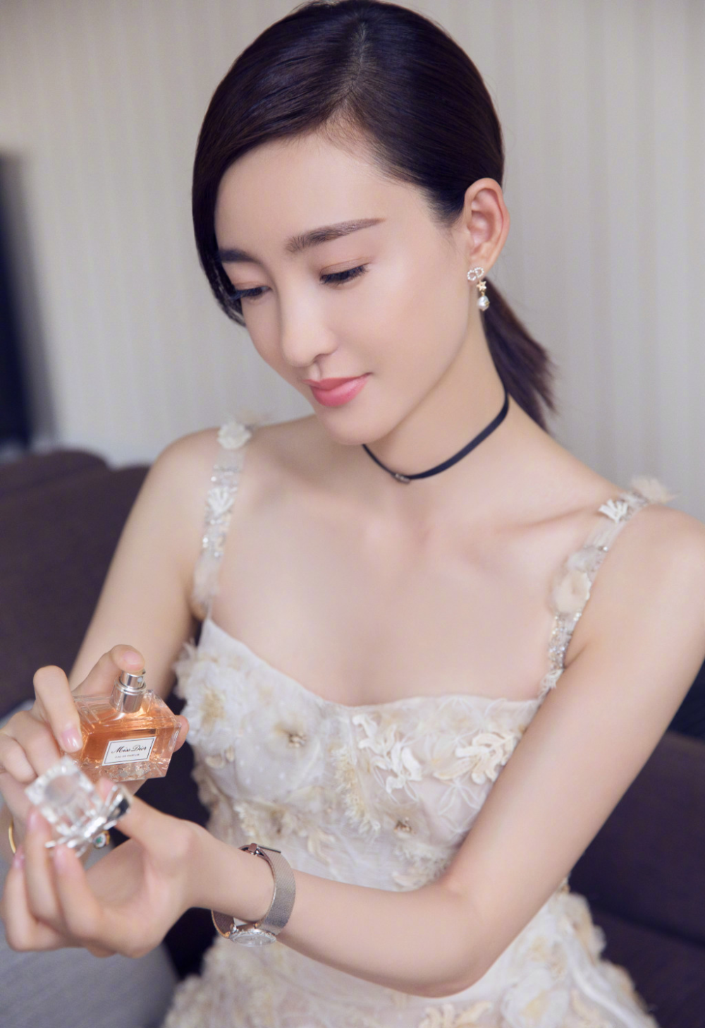 王丽坤最美形象照莫若如此喜欢哪张