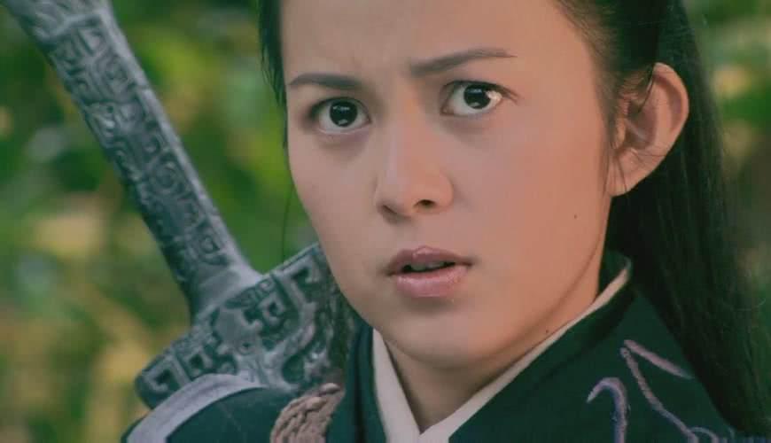 林家宇,在少年杨家将里面饰演杨六郎(胡歌饰演)的妻子,当初的她并不是