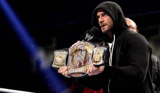 二,cm punk:wwe冠军被the rock夺走,无重赛权