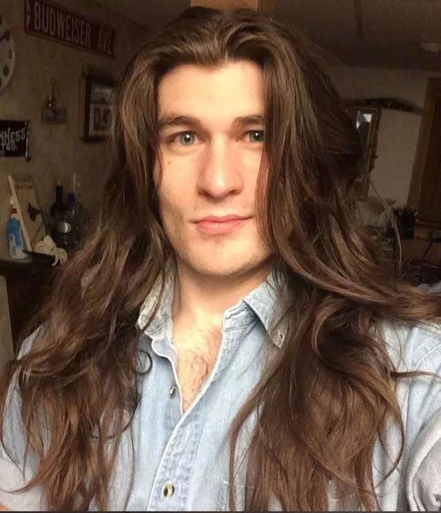 留着长发的邋遢中年油腻大叔,改变了生活习惯,结果变成了男神