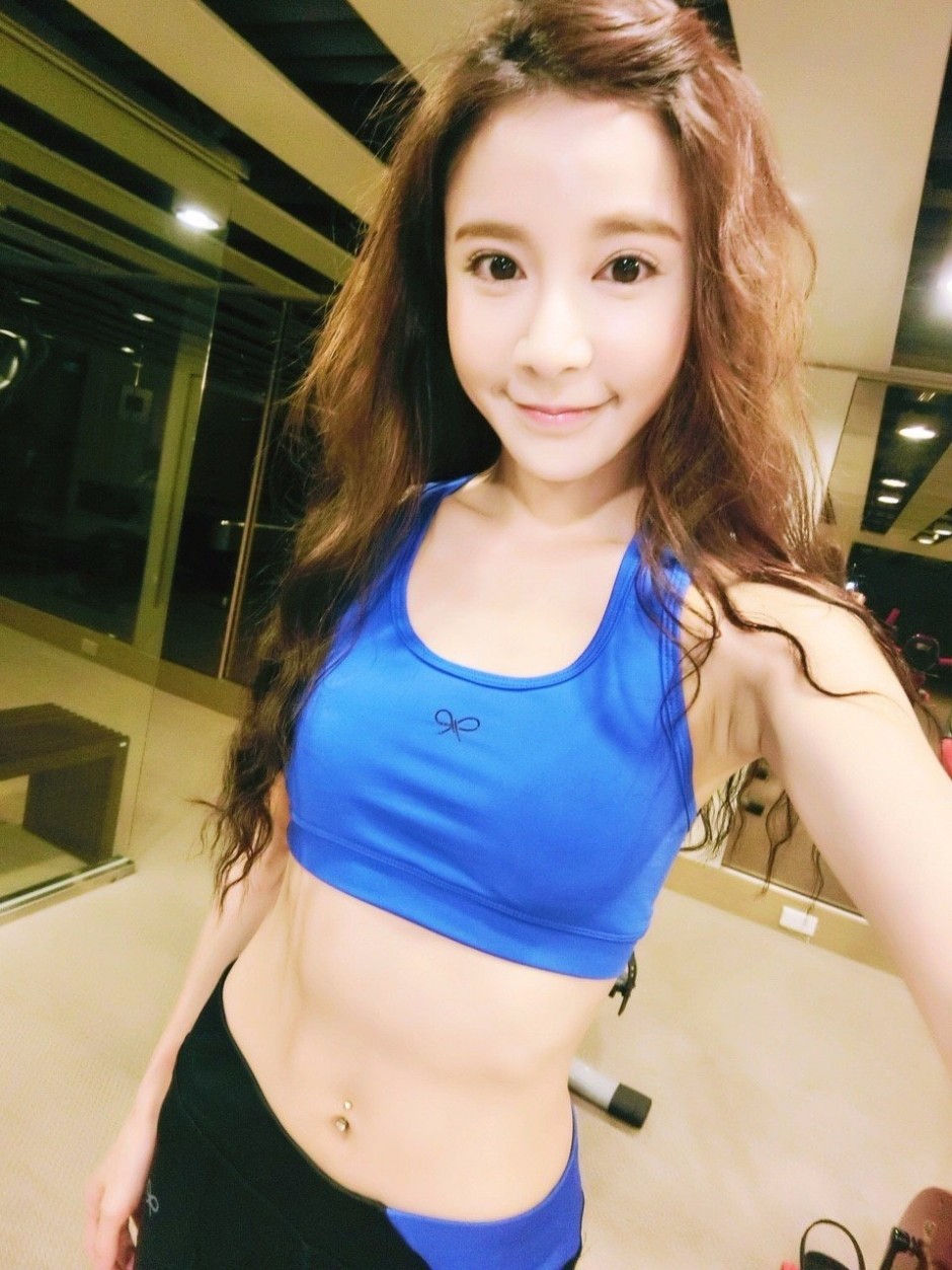 美女美图台湾网拍模特陈滢安私房照可爱至极