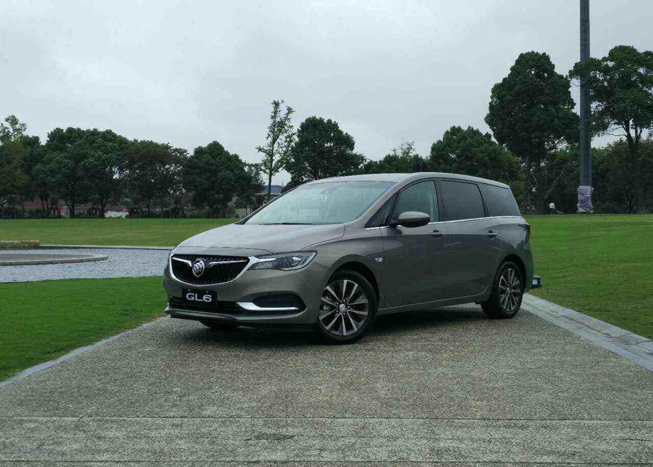 别克gl6到店实拍, 不看车标我还以为这是宝骏呢