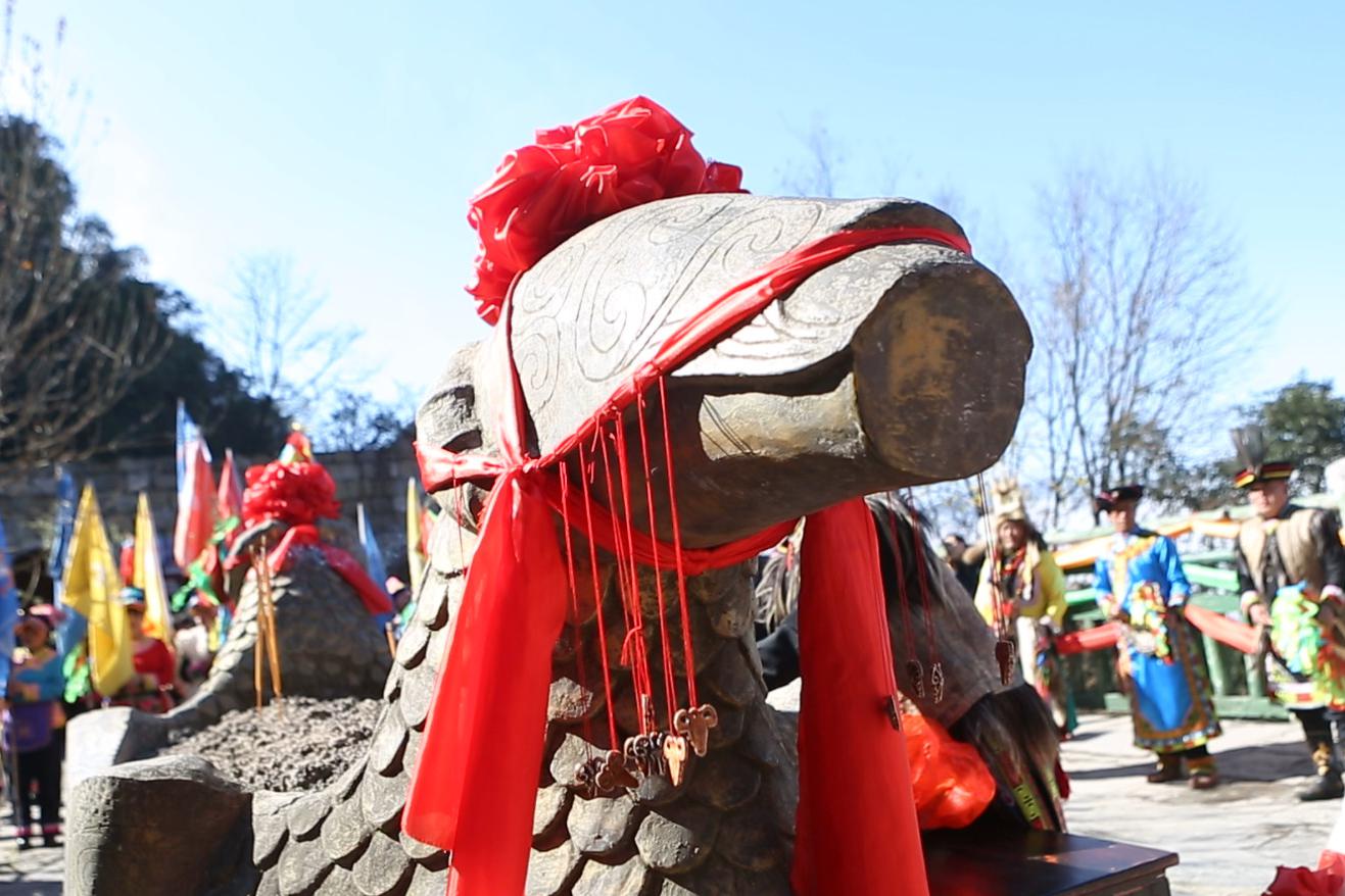 羌历新年祈福之旅别错过!和你的家人来九皇山过一个火热的新年!|羌族|篝火|天神殿_新浪新闻