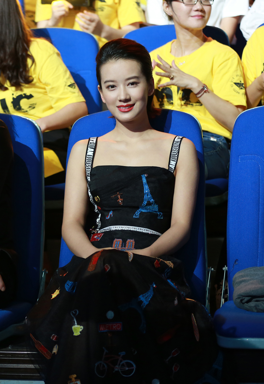 邓燕歌出席《军师联盟》发布会 解读男权背后的"女人们"