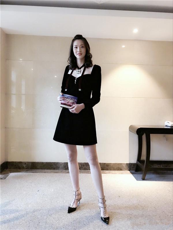 惠若琪穿高跟鞋接近2米!女排斗士感动郎平,昌平庄园举办婚礼