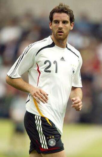 世界杯号码传奇之21号:最强大脑"睡皮"|世界杯|维埃里|梅策尔德_新浪