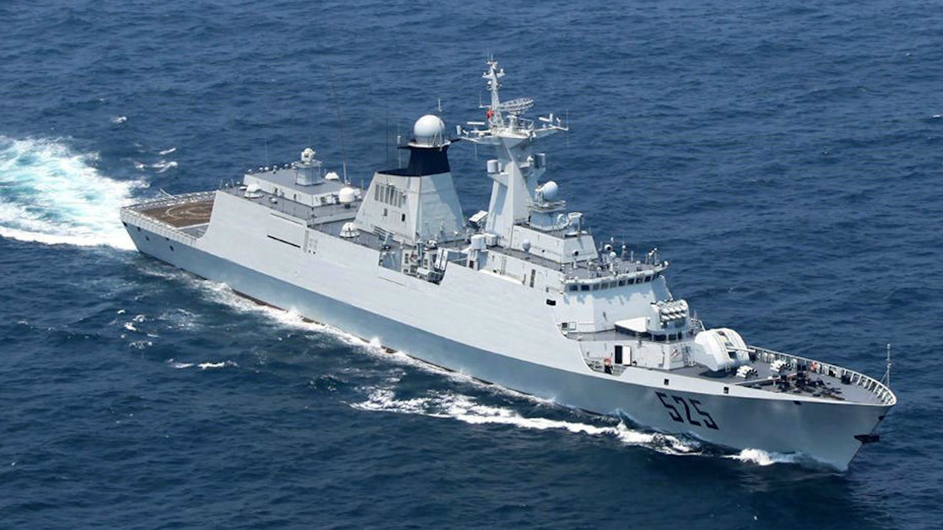 《红海行动》里表现的撤侨行动,你知道是哪艘战舰吗?