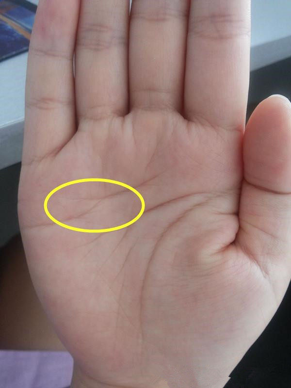 手相中感情线断开并不是代表一定要离婚你知道吗