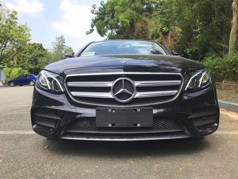 体验50万的奔驰e级豪车只看排面就与奥迪a6不同