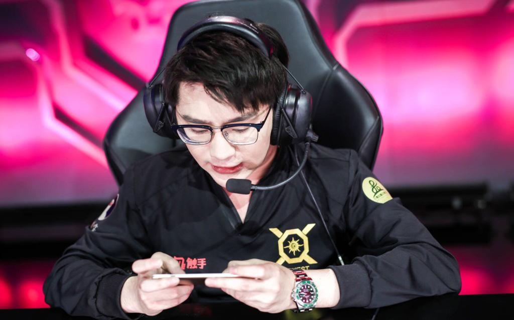 这个英雄公认很弱,触手阿泰用她拿到kpl首个700杀!