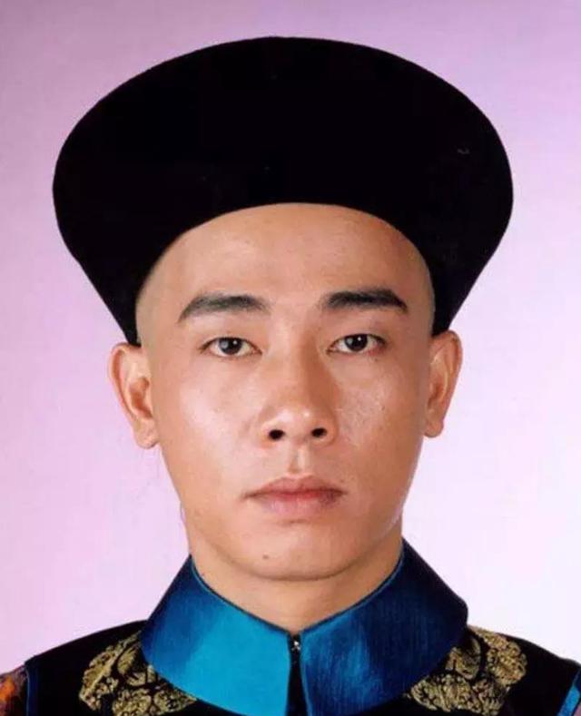 中,韦小宝绝对算上人生赢家,他一开始进入皇宫是以太监的身份,不过他