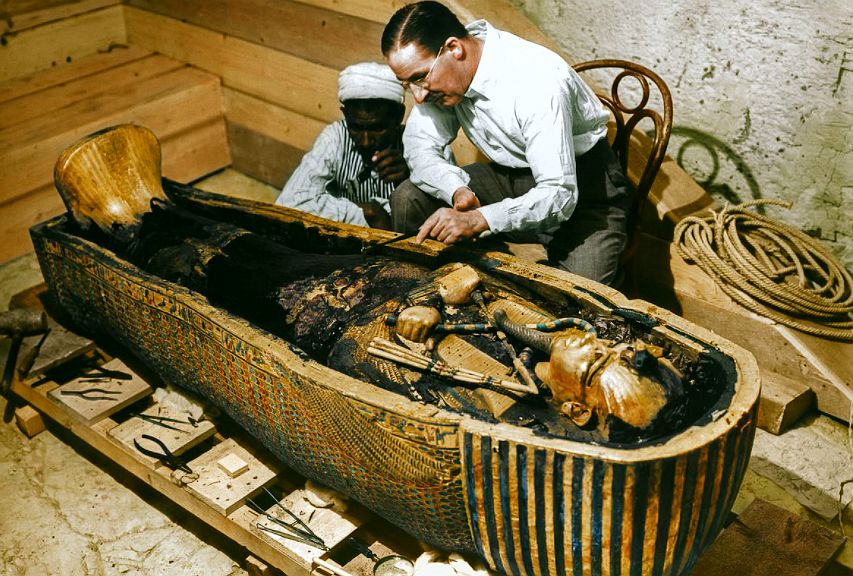 能让尸体不腐的三大逆天古棺一具在中国一具躺着睡美人