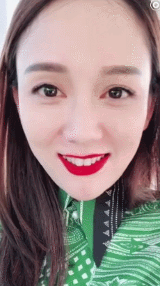 陈乔恩的爱心唇太可爱扮美心经更值得学