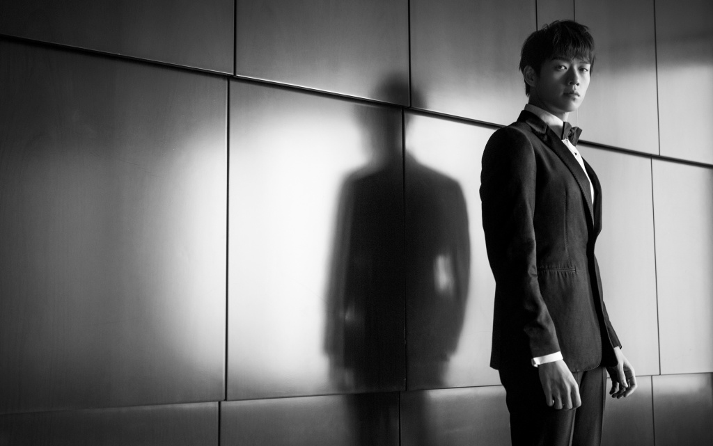 吃瓜群众看了那么久的路透照后电视剧平凡的荣耀今日正式官宣