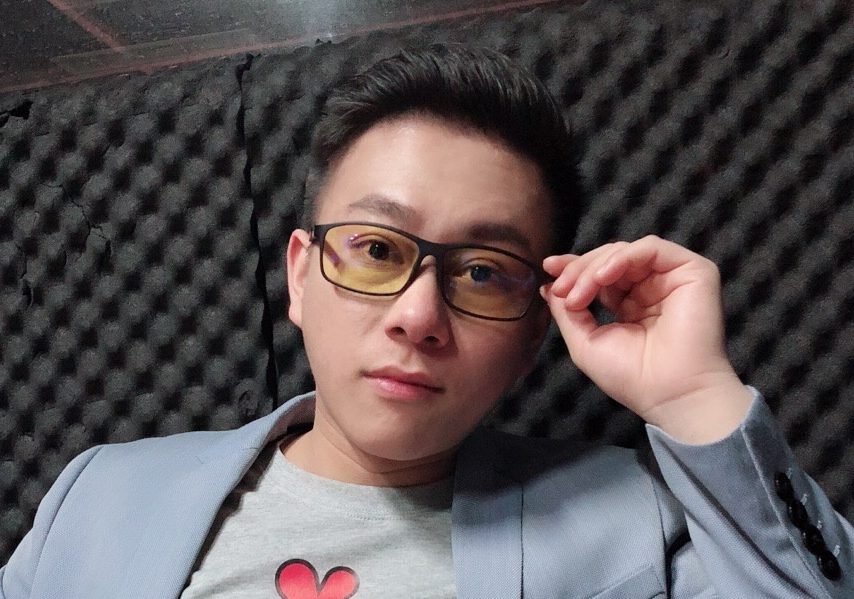 春哥报名wesg要做炉石一哥网友却纷纷劝其参加女子组比赛