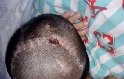 孩子半夜哭闹, 狠心女子将孩子摔死, 老公得知情况后做了这件事