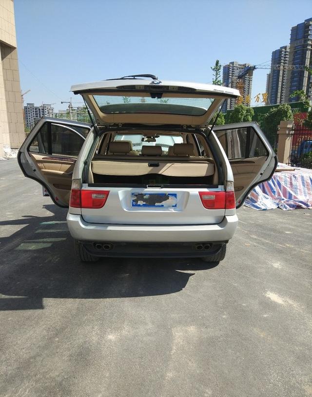 买了辆30多万公里的老宝马x5车主油耗高的让人上火