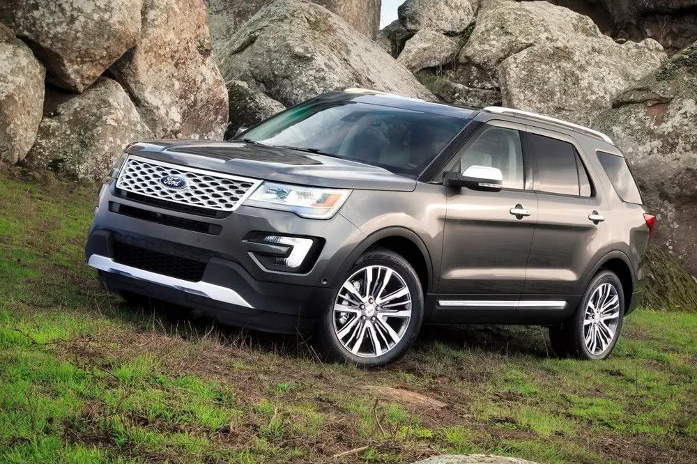 外观小路虎,整车全进口,标配7个座比途昂更大,只卖35万