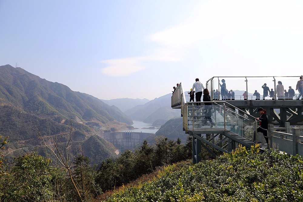 宁波观景平台系列之四:赤水玻璃观光台,四明山水绵延如画