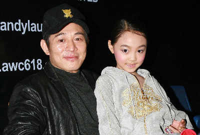 李连杰大小便失禁,呼吸困难,差点打坐死掉,今捐百亿财产改国籍