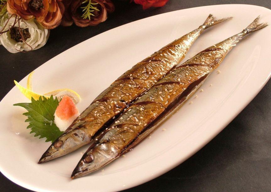 绝对胜过平日吃的金枪鱼,鲷鱼……想吃秋刀刺身,必须抓住秋风