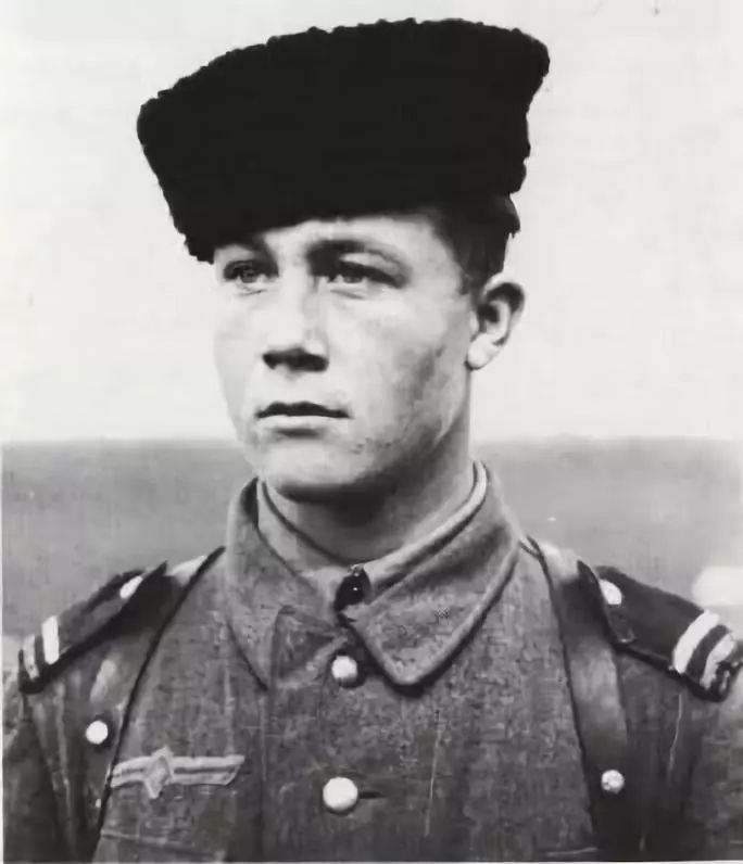 当了伪军也是下等人不配佩戴铁十字:说说纳粹德国的东方人民奖章