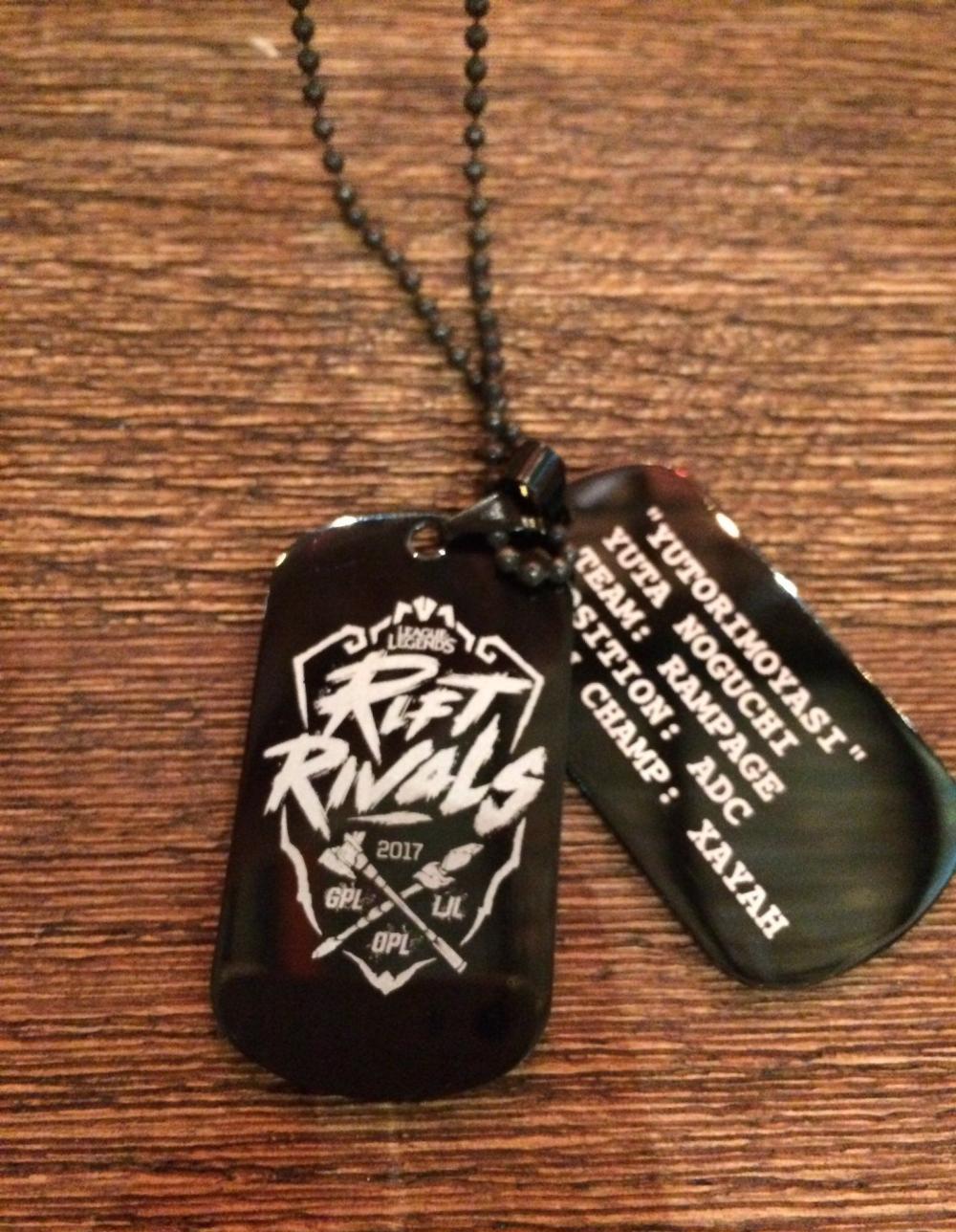 lol洲际赛特制"狗牌" 拳头的纪念品再出新花样