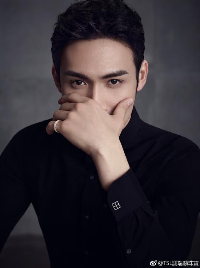 因一双眼睛成杨幂旗下最帅男艺人,张彬彬的眼神杀到底有多迷人?