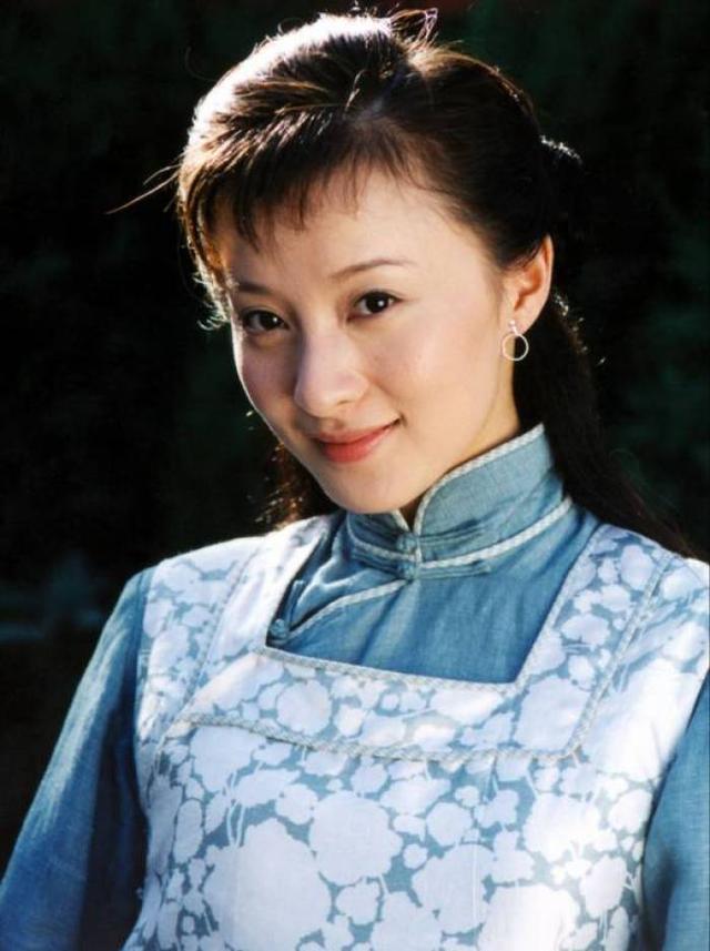 当年《金粉世家》里的这些演员,现在看真是一个比一个耐看!