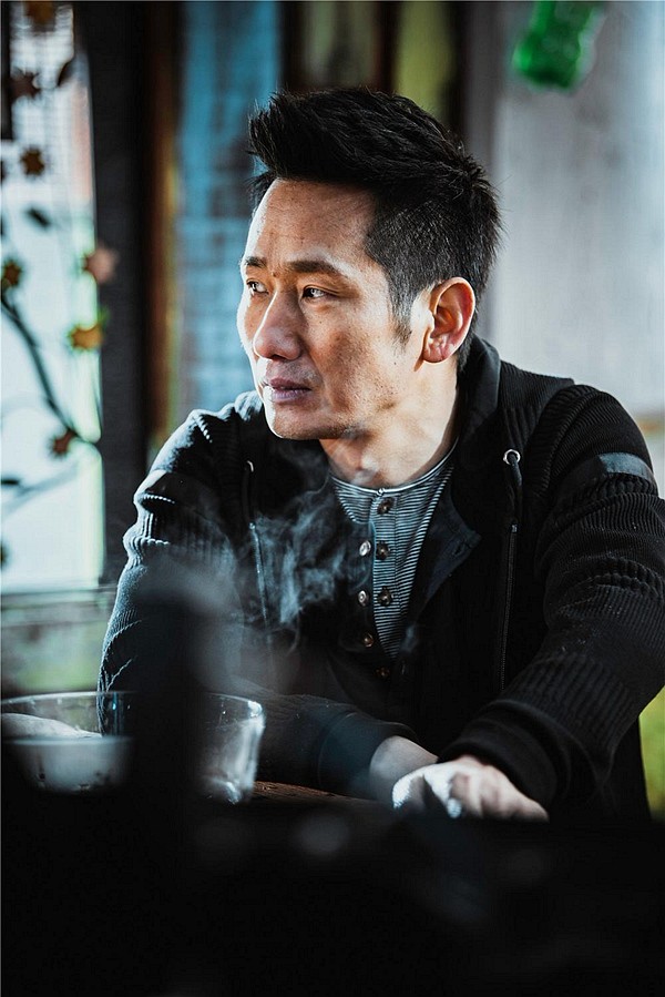 电影《站住!小偷》将映 郑云携天津喜哥演绎地下"鬼吹灯"