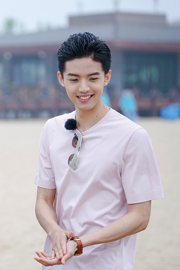 《无限歌谣季》公布第二轮唱作主题 李荣浩周峻纬海边寻找灵感