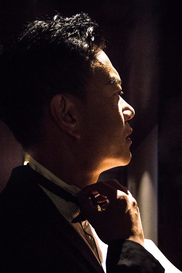 冯嘉怡亮相时尚之夜显熟男魅力