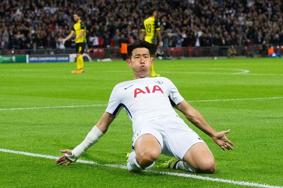 全世界五大洲各选一个足球球王,你会选谁?