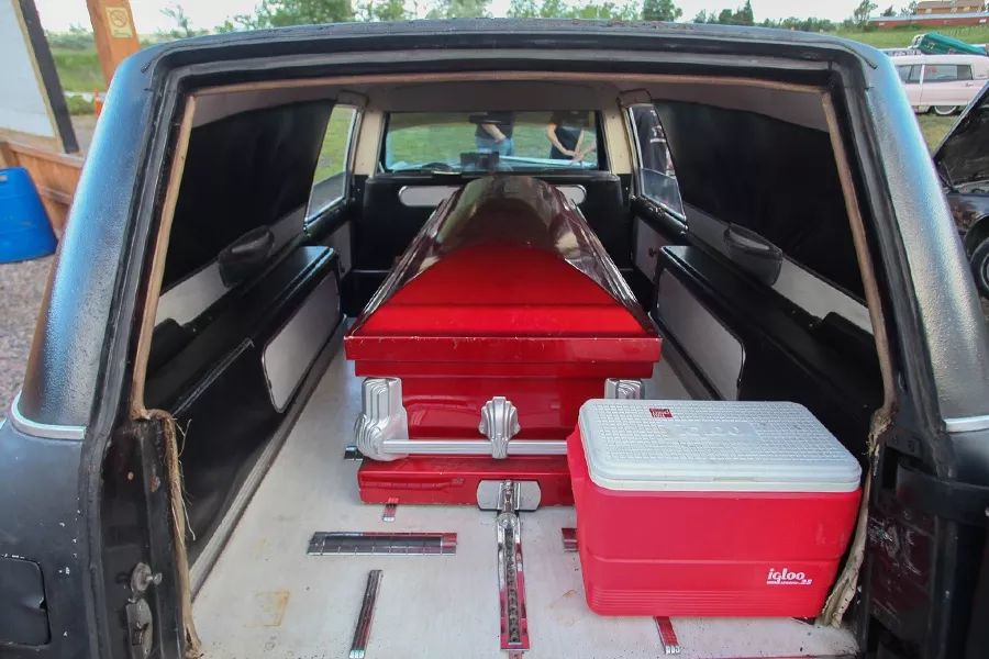 能把灵车玩儿这么嗨?看美帝人民怎么过"鬼节"