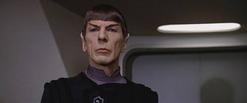 罗慕伦人是瓦肯人的一个分支,在公元4世纪时便离开了瓦肯星——他们