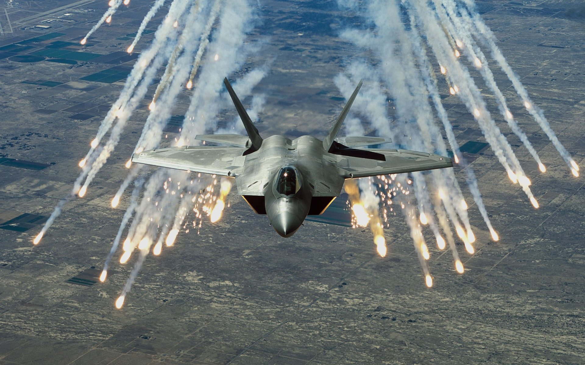 洛克希德马丁制造美国f-22猛禽战斗机