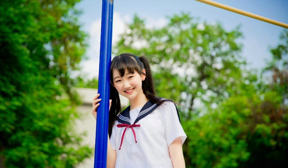 校服双马尾妹子纯真可爱阳光写真集