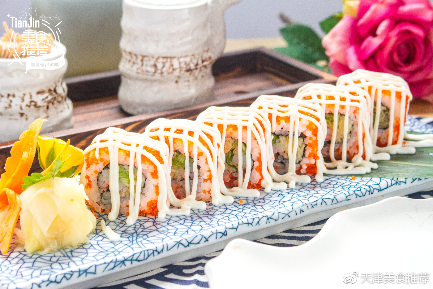 加州卷是日料中最常见的寿司,用醋饭包裹着蟹柳,牛油果等各种食材