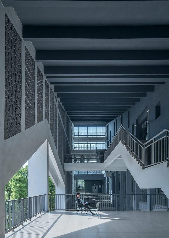 徽派形象的合肥工业大学宣城二期教学楼|新安|教学楼|坡屋顶_新浪新闻