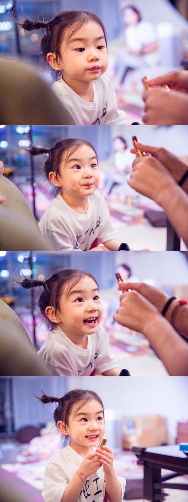 戚薇女儿lucky荣登新任表情包一姐网友又要组团偷孩子了