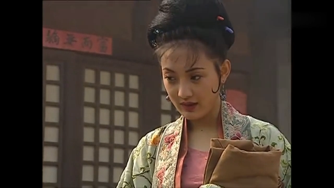 女人心海底针,牛莉《水浒传》这一角色可真是美的激动人心