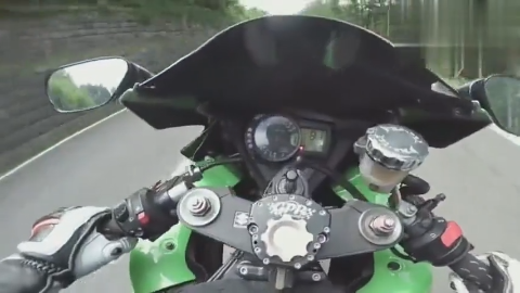 售价23.6万的进口重型摩托车2017款铃木隼gs