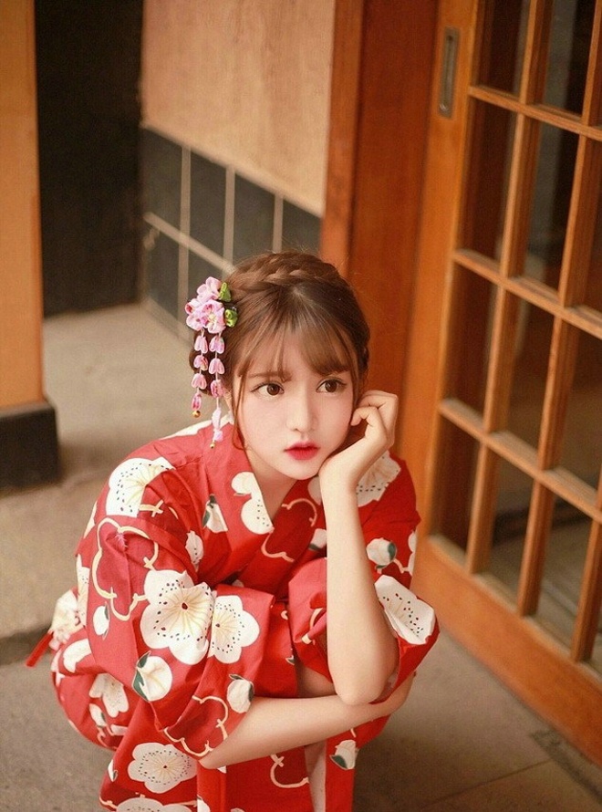 洋娃娃般养眼清纯素净校花和服清新可爱俏皮唯美写真集